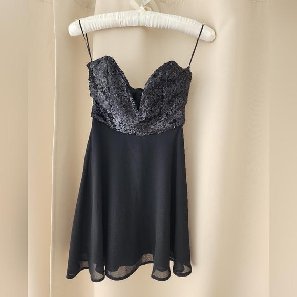 Black Party Mini Chic Dress - Picture 5 of 6